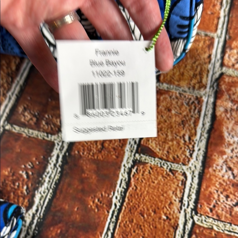 NWT Vera Bradley Blue and White Shoulder Bag and Wallet Set - Picture 3 of 7
